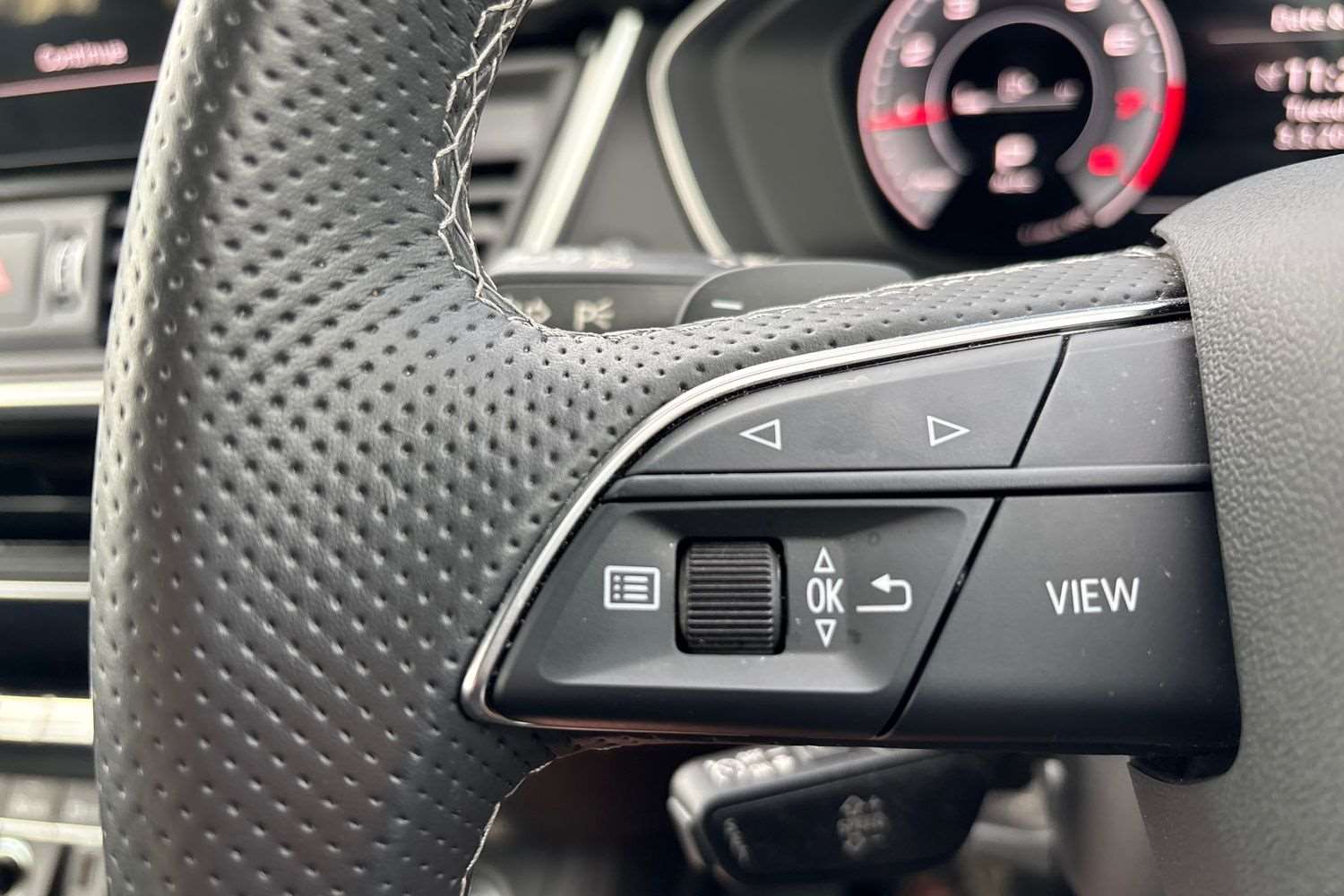 Used Audi Q5 2023 for sale - 77756560: Photo 16