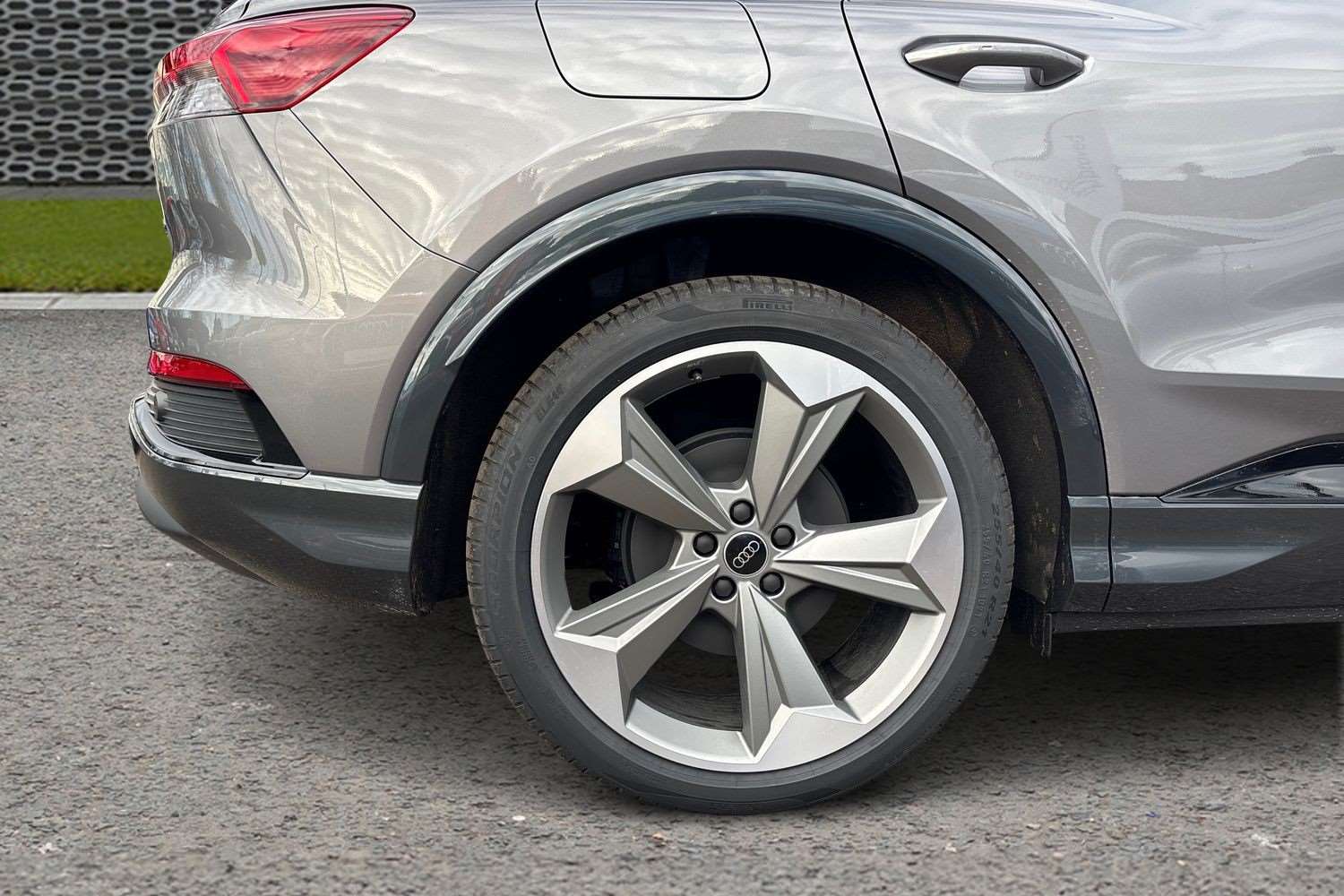 Used Audi Q4 e-tron 2025 for sale - 76475828: Photo 9