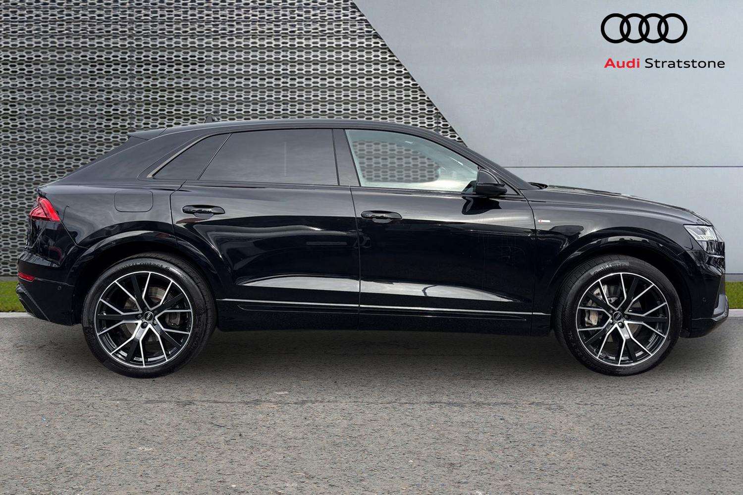 Used Audi Q8 2022 for sale - 77913593: Photo 4