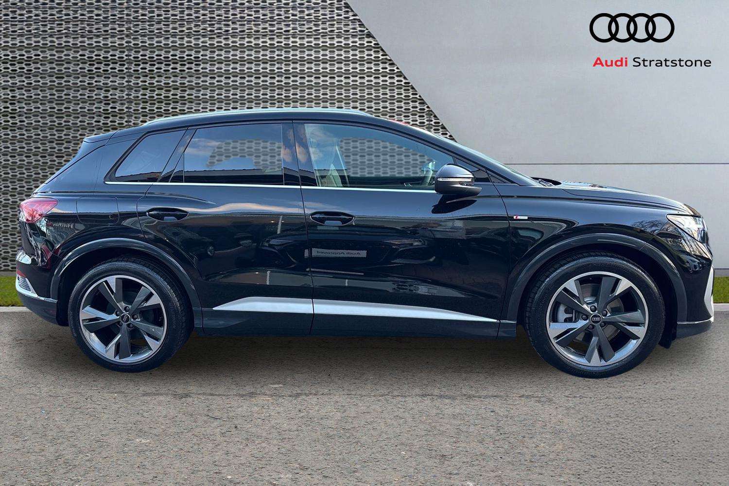 Used Audi Q4 e-tron for sale - 77661170: Photo 4