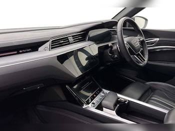 Used Audi Q8 2023 for sale - 78924965: Photo