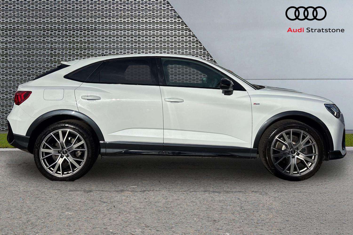 Used Audi Q3 2025 for sale - 76576061: Photo 4