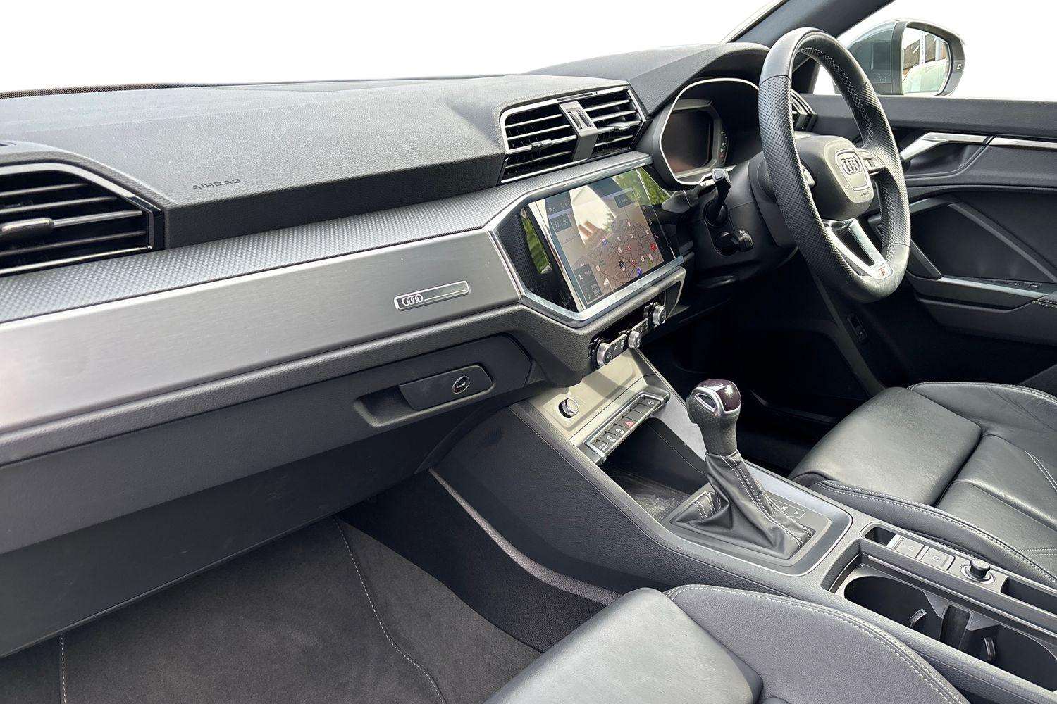 Used Audi Q3 2023 for sale - 76100644: Photo 2