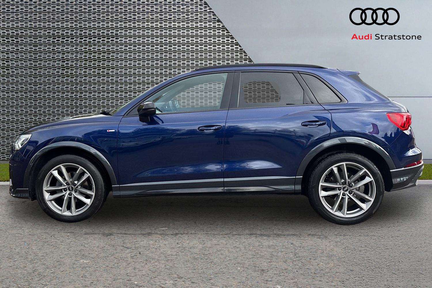 Used Audi Q3 2022 for sale - 76329151: Photo 8