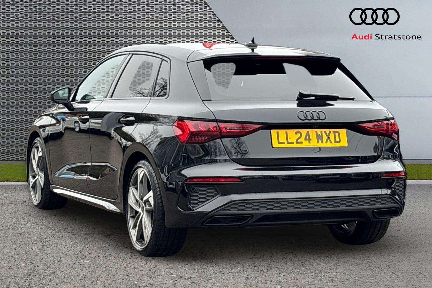 Used Audi A3 2024 for sale - 77756540: Photo 3