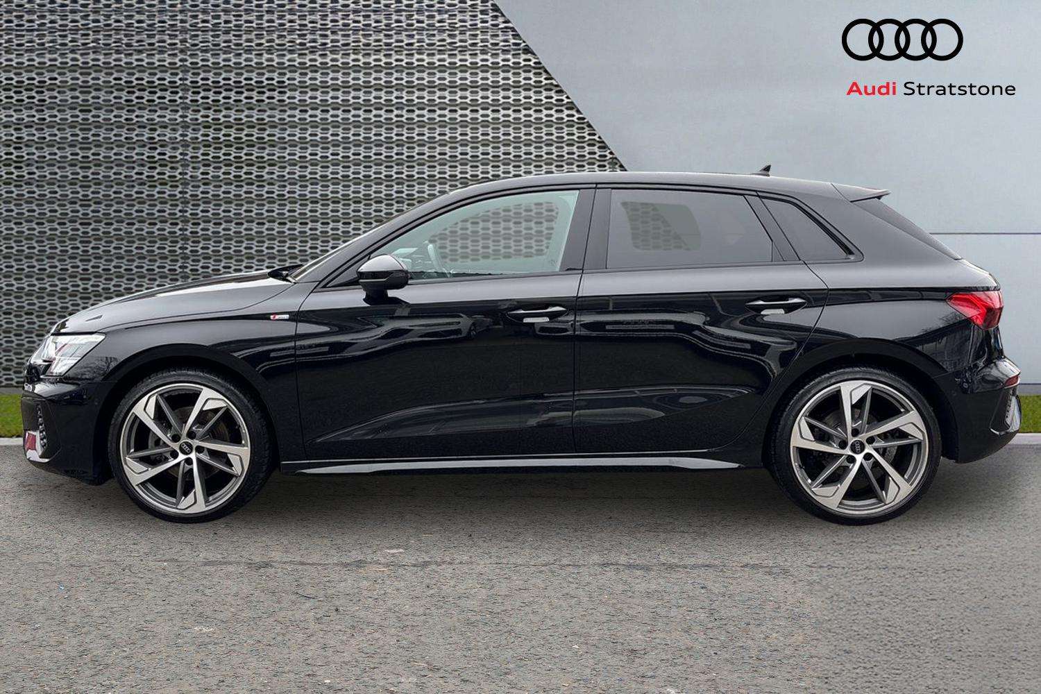 Used Audi A3 2024 for sale - 77756540: Photo 8