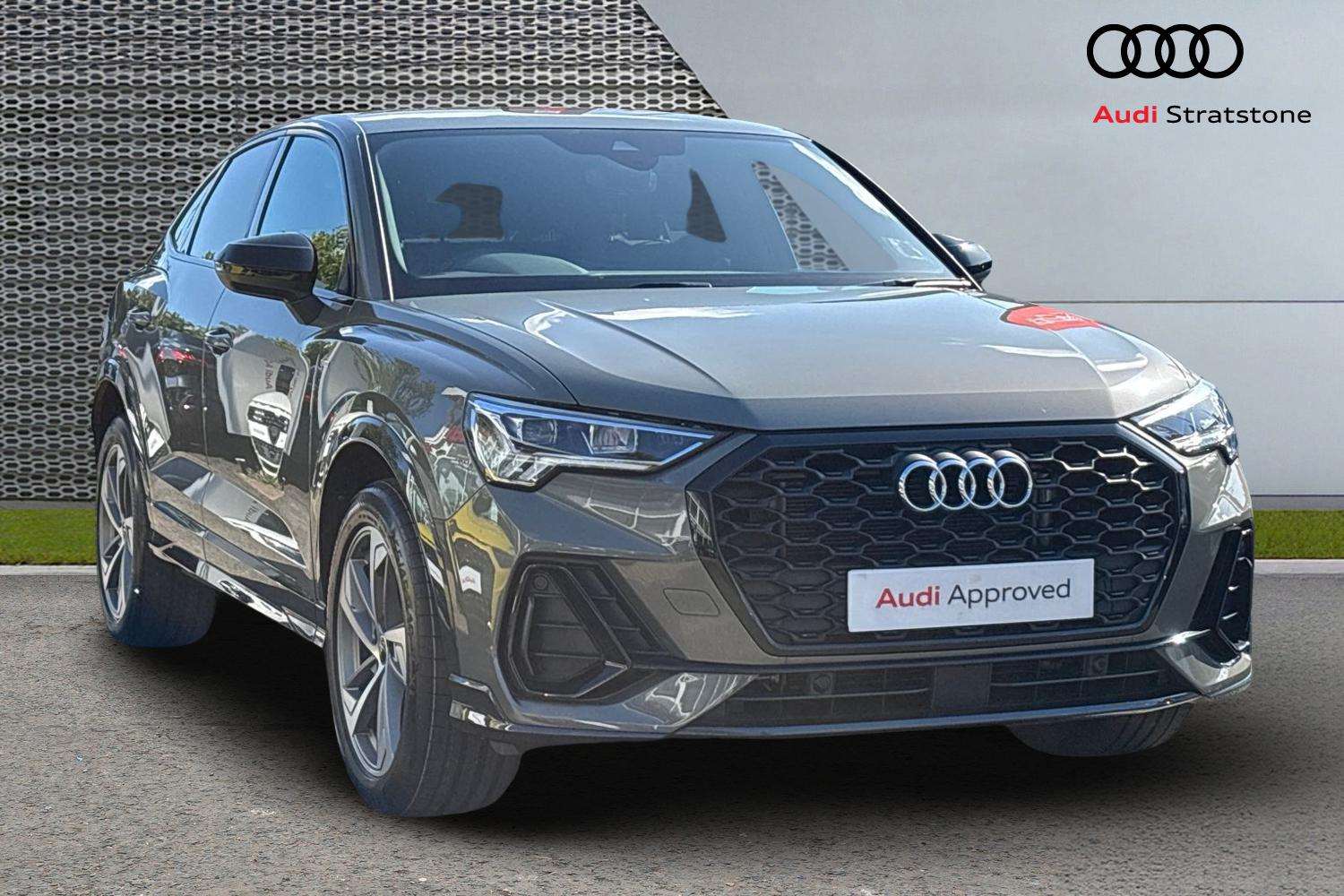 Used Audi Q3 2023 for sale - 76034666: Photo 1