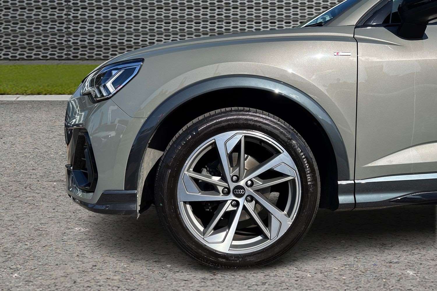 Used Audi Q3 2023 for sale - 76034666: Photo 11