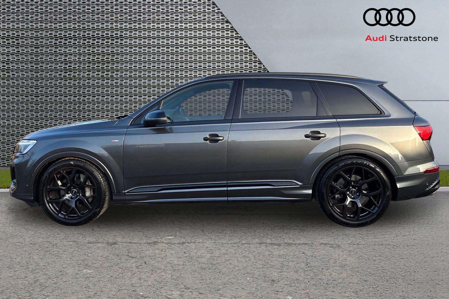 Used Audi Q7 2025 for sale - 77756639: Photo 8