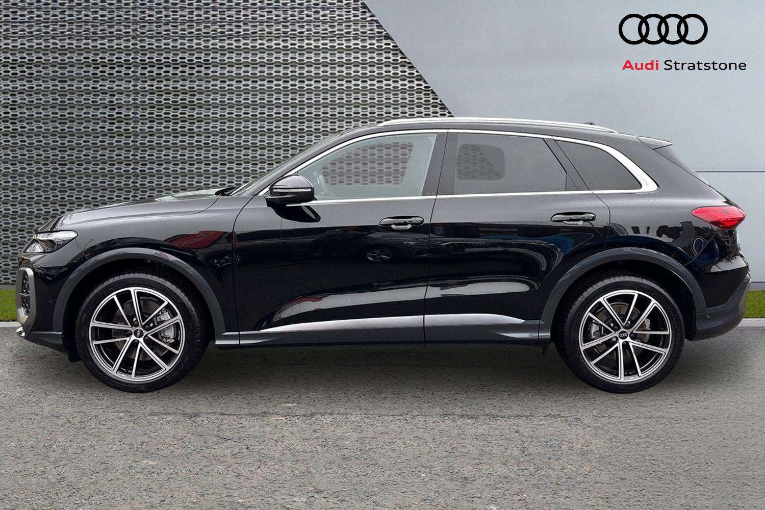 Used Audi Q5 2025 for sale - 77147256: Photo 8