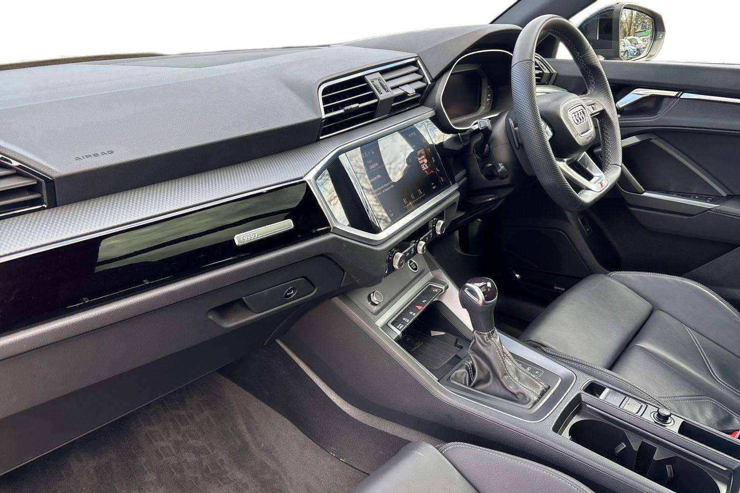 Used Audi Q3 2024 for sale - 78077064: Photo 2