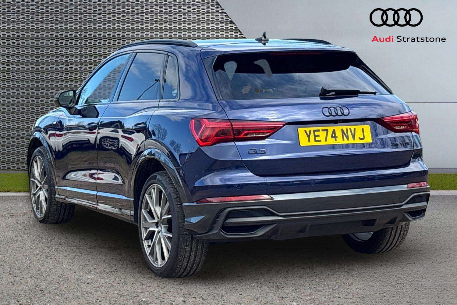 Used Audi Q3 2024 for sale - 78077064: Photo 3
