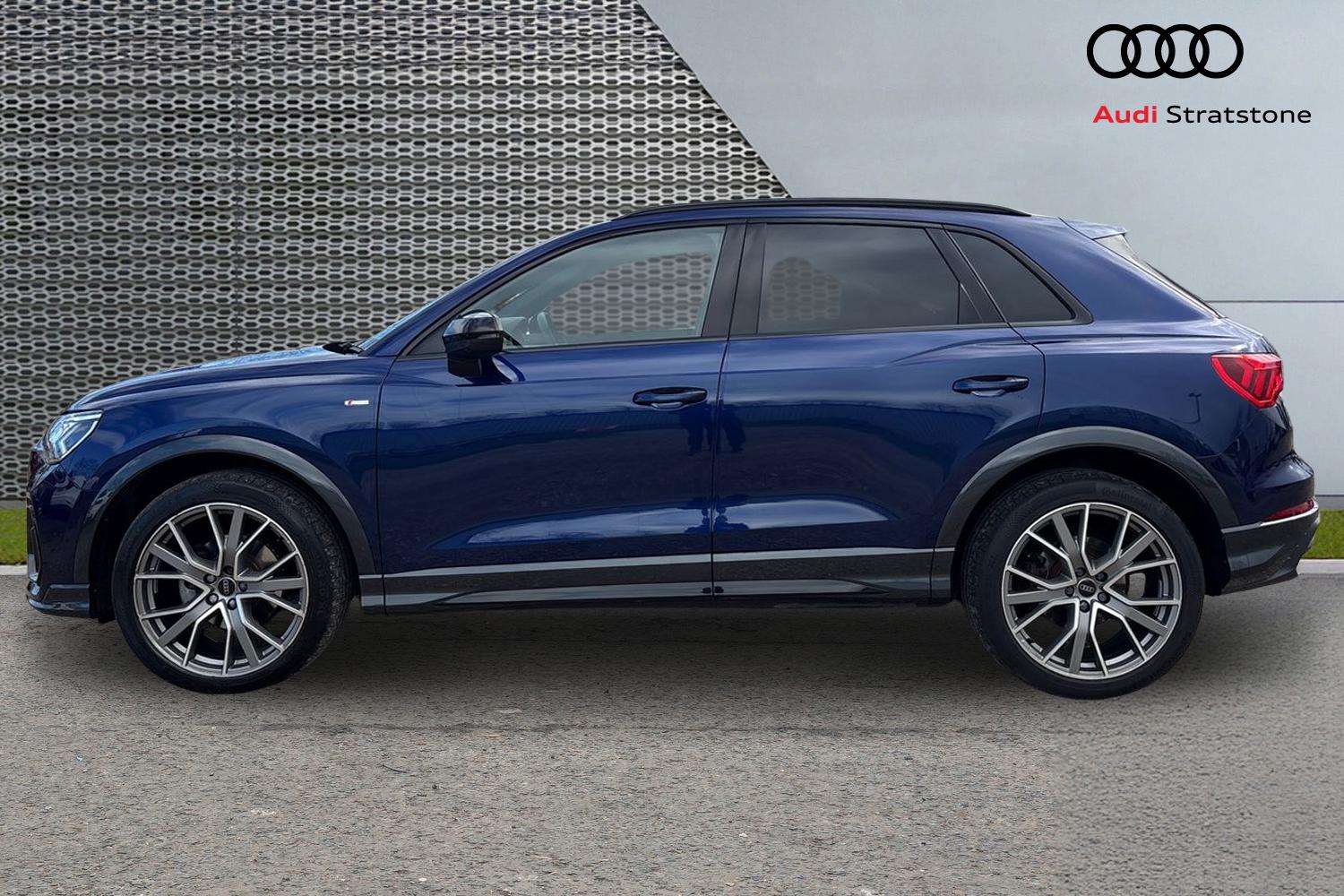 Used Audi Q3 2024 for sale - 78077064: Photo 8