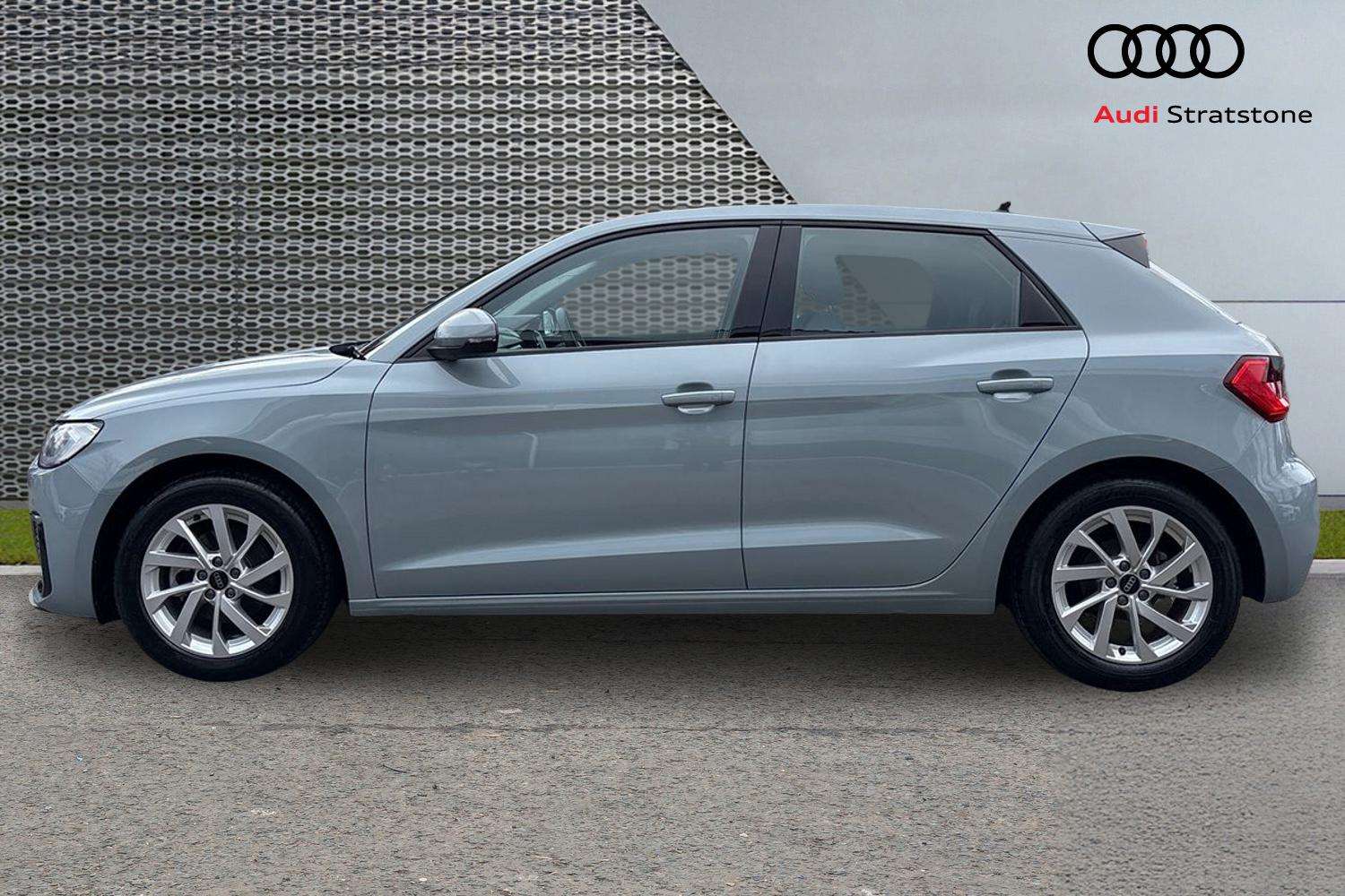 Used Audi A1 2024 for sale - 77561046: Photo 8