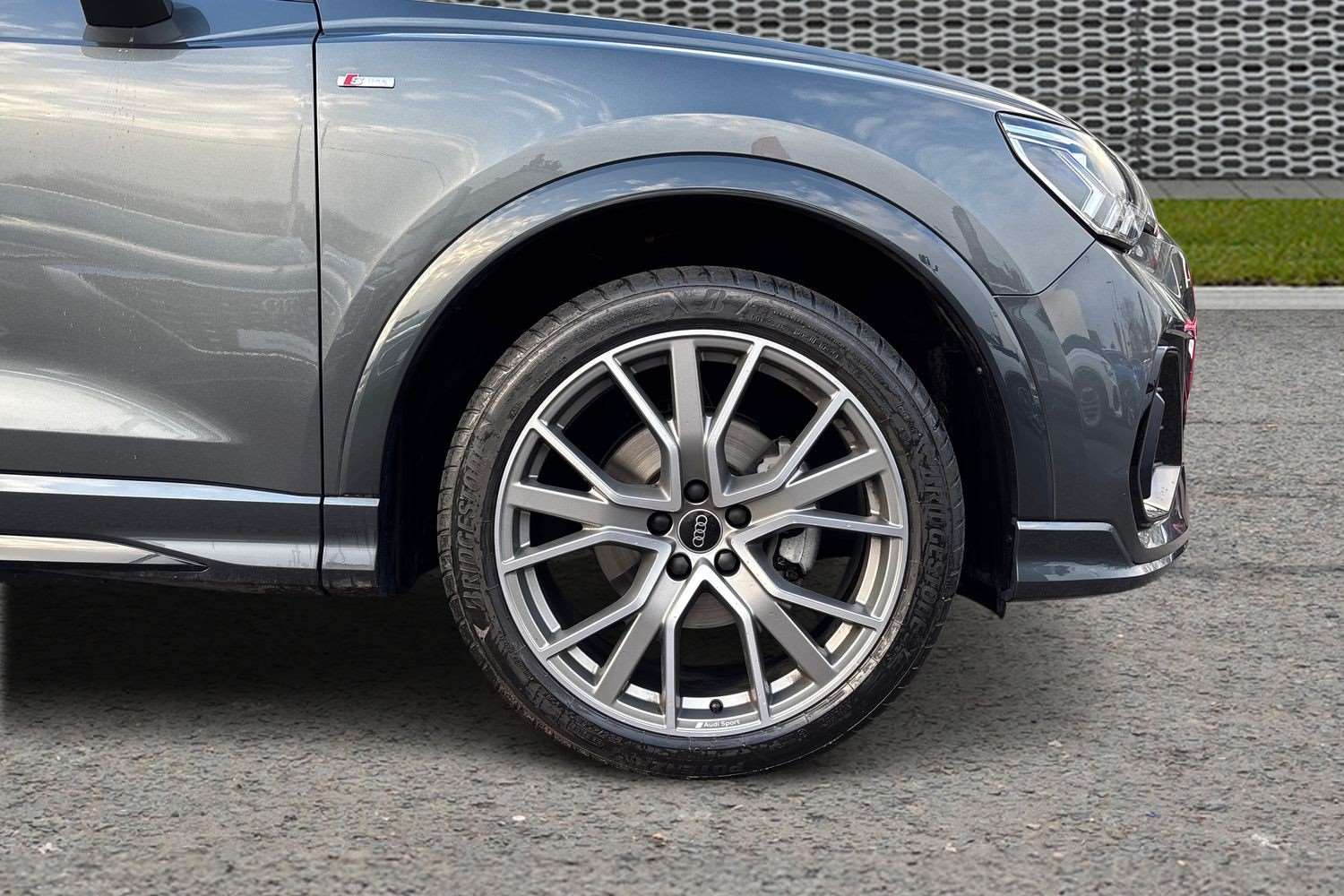 Used Audi Q3 2025 for sale - 76889680: Photo 10