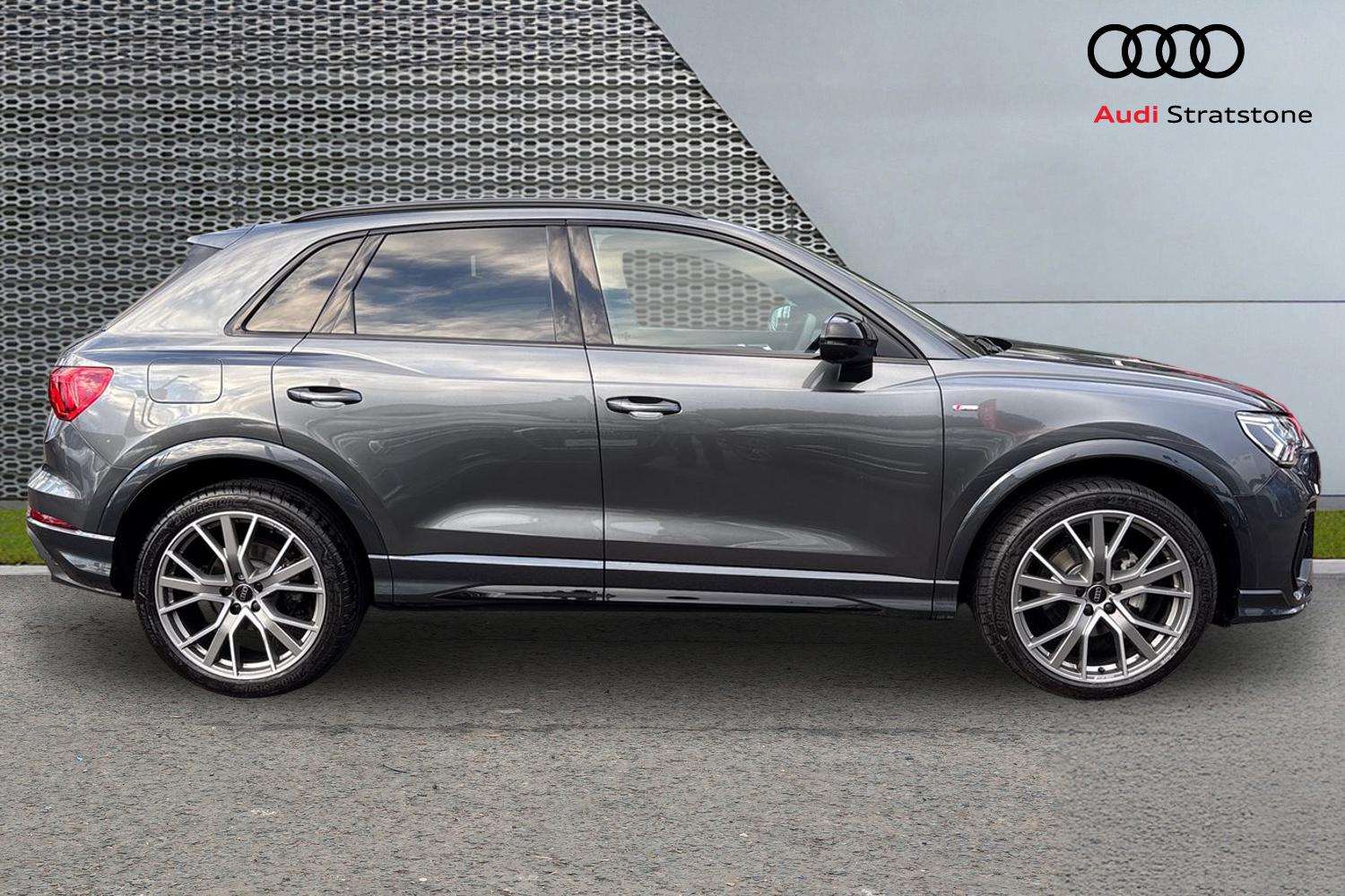 Used Audi Q3 2025 for sale - 76889680: Photo 4