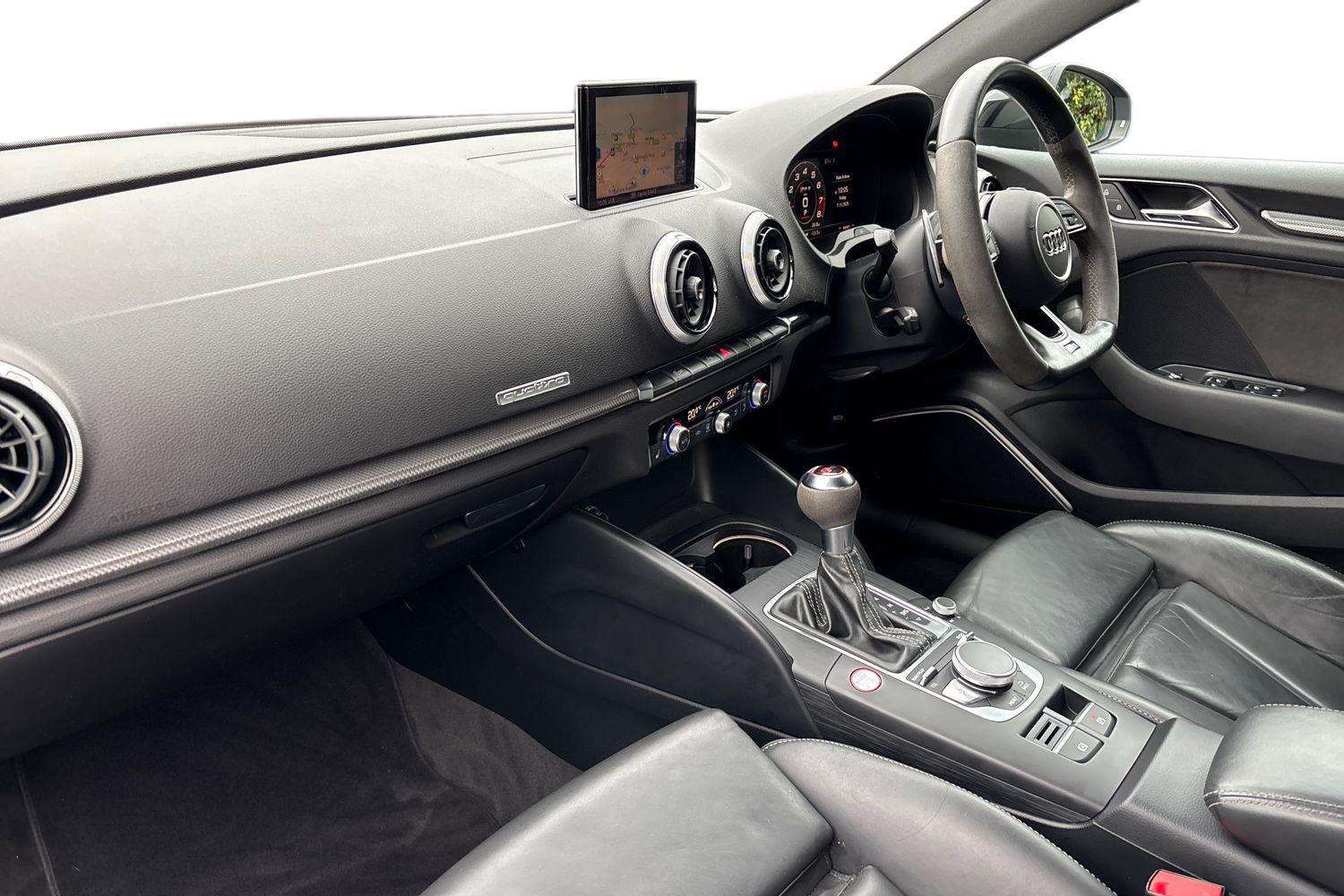 Used Audi RS3 2019 for sale - 76515680: Photo 2