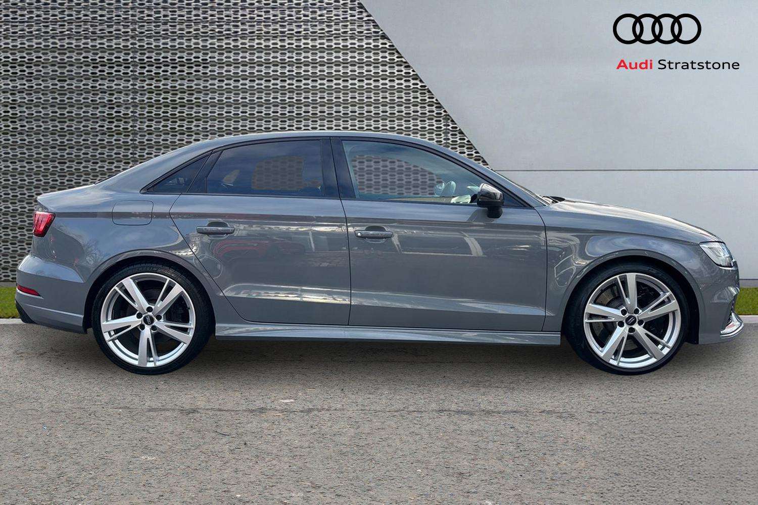 Used Audi RS3 2019 for sale - 76515680: Photo 4
