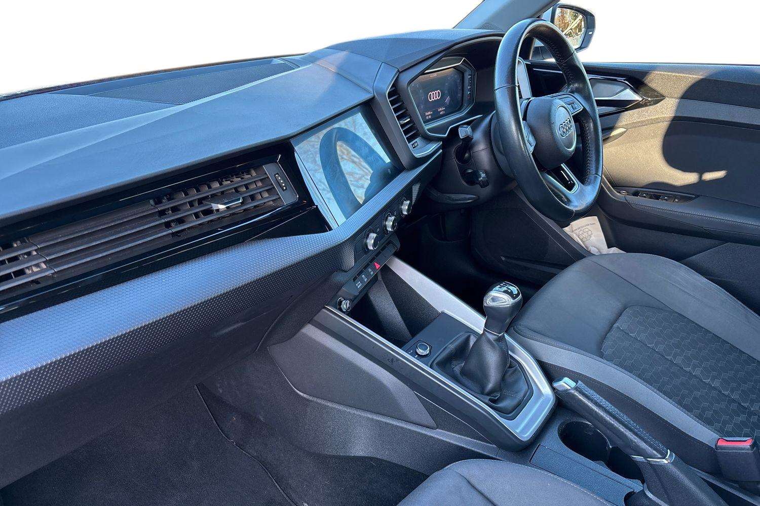 Used Audi A1 2019 for sale - 77443541: Photo 2