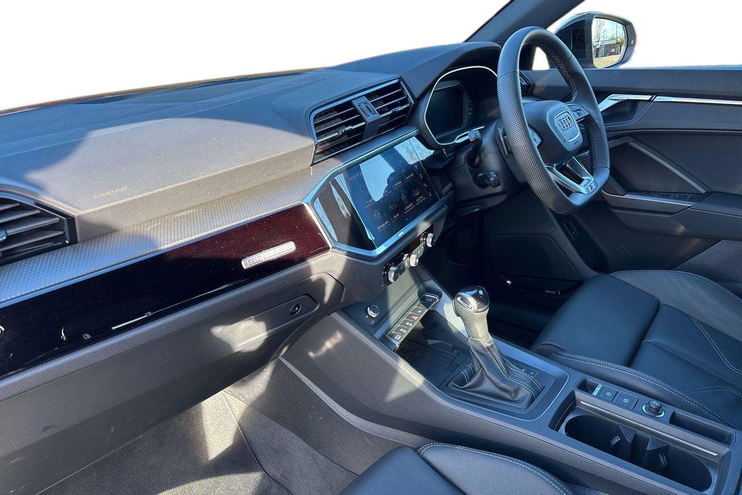 Used Audi Q3 2025 for sale - 78161189: Photo 2