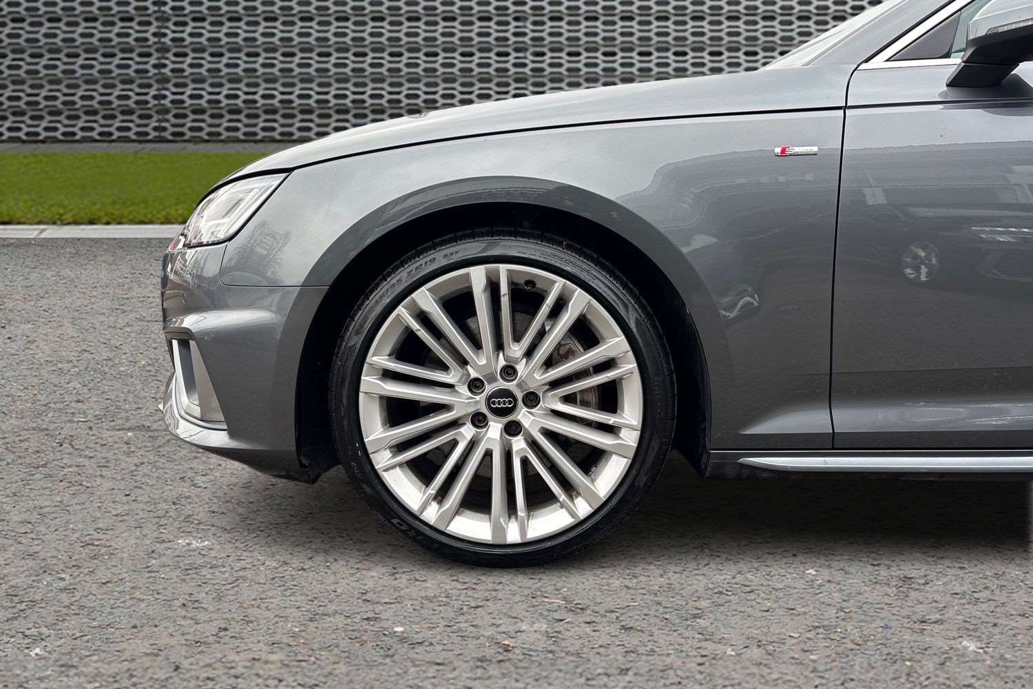 Used Audi A4 2019 for sale - 77514482: Photo 9