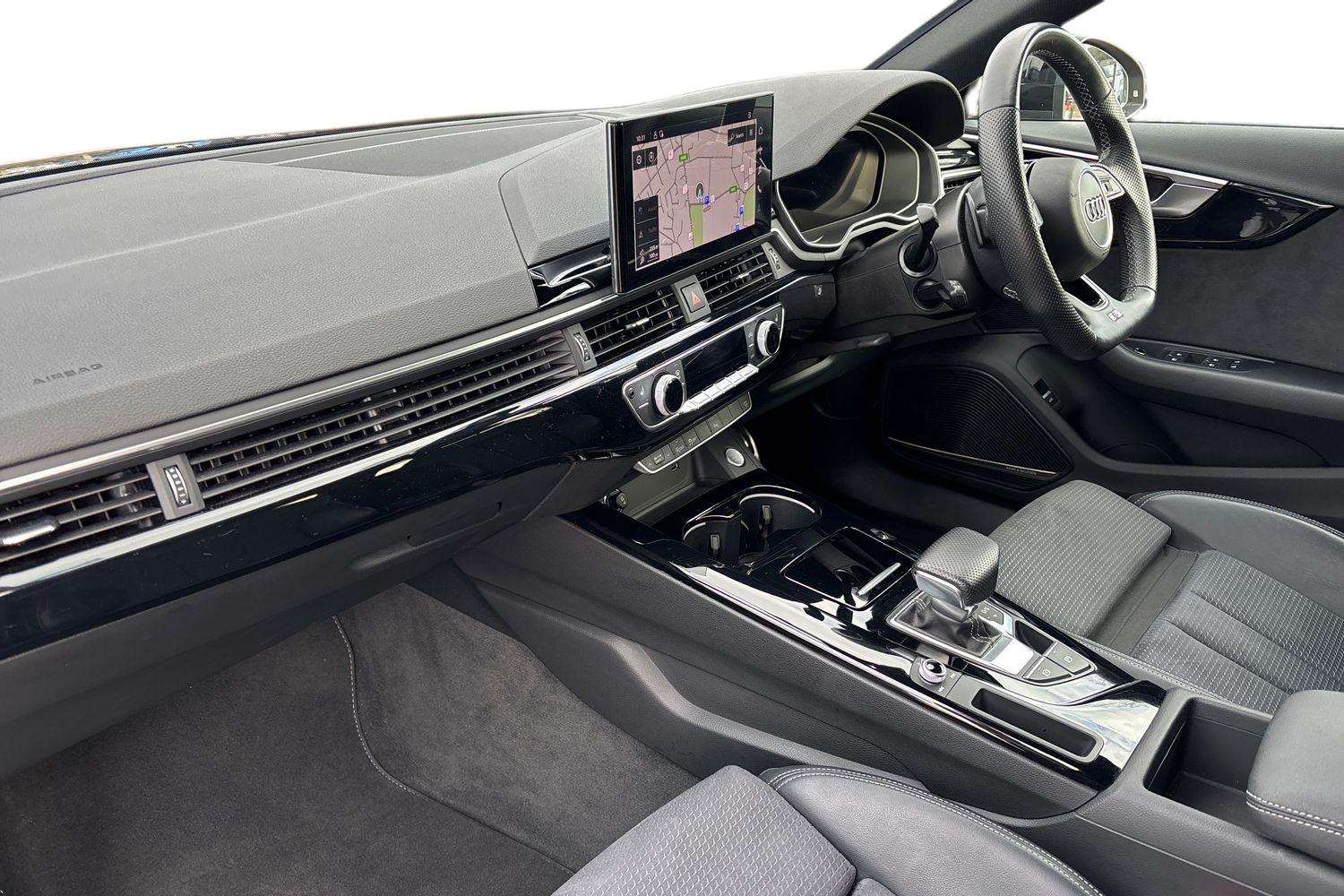 Used Audi A4 2022 for sale - 77032156: Photo 2