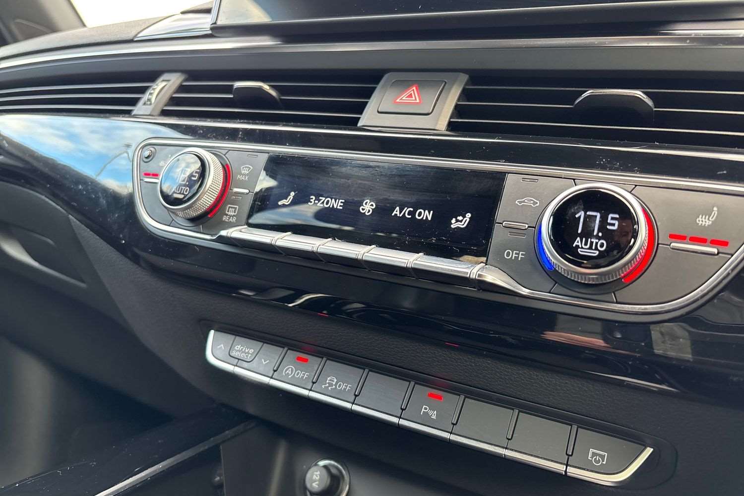 Used Audi A4 2022 for sale - 77032156: Photo 28