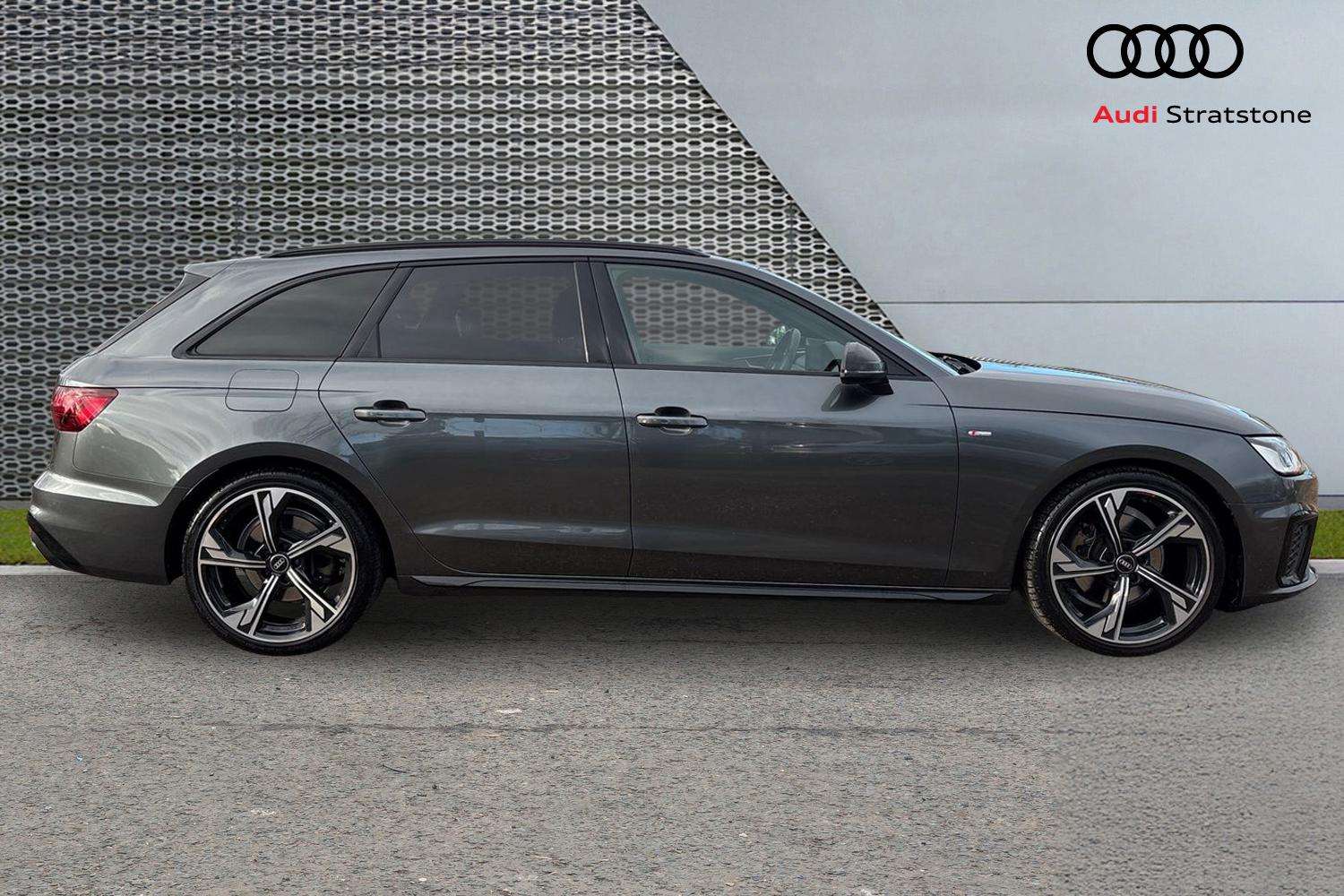 Used Audi A4 2022 for sale - 77032156: Photo 4