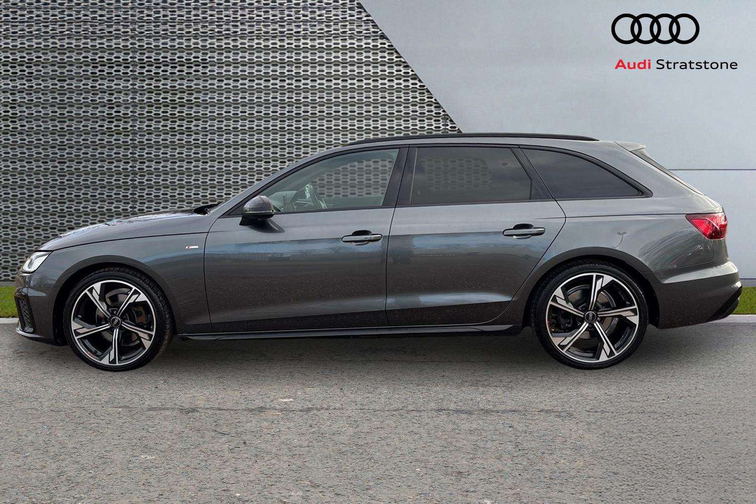 Used Audi A4 2022 for sale - 77032156: Photo 8