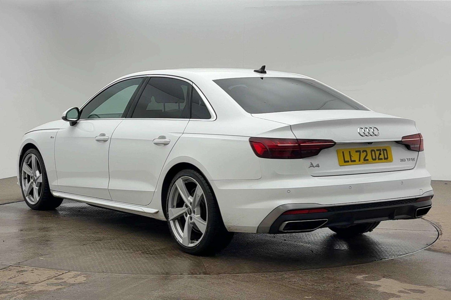 Used Audi A4 2022 for sale - 77194623: Photo 3