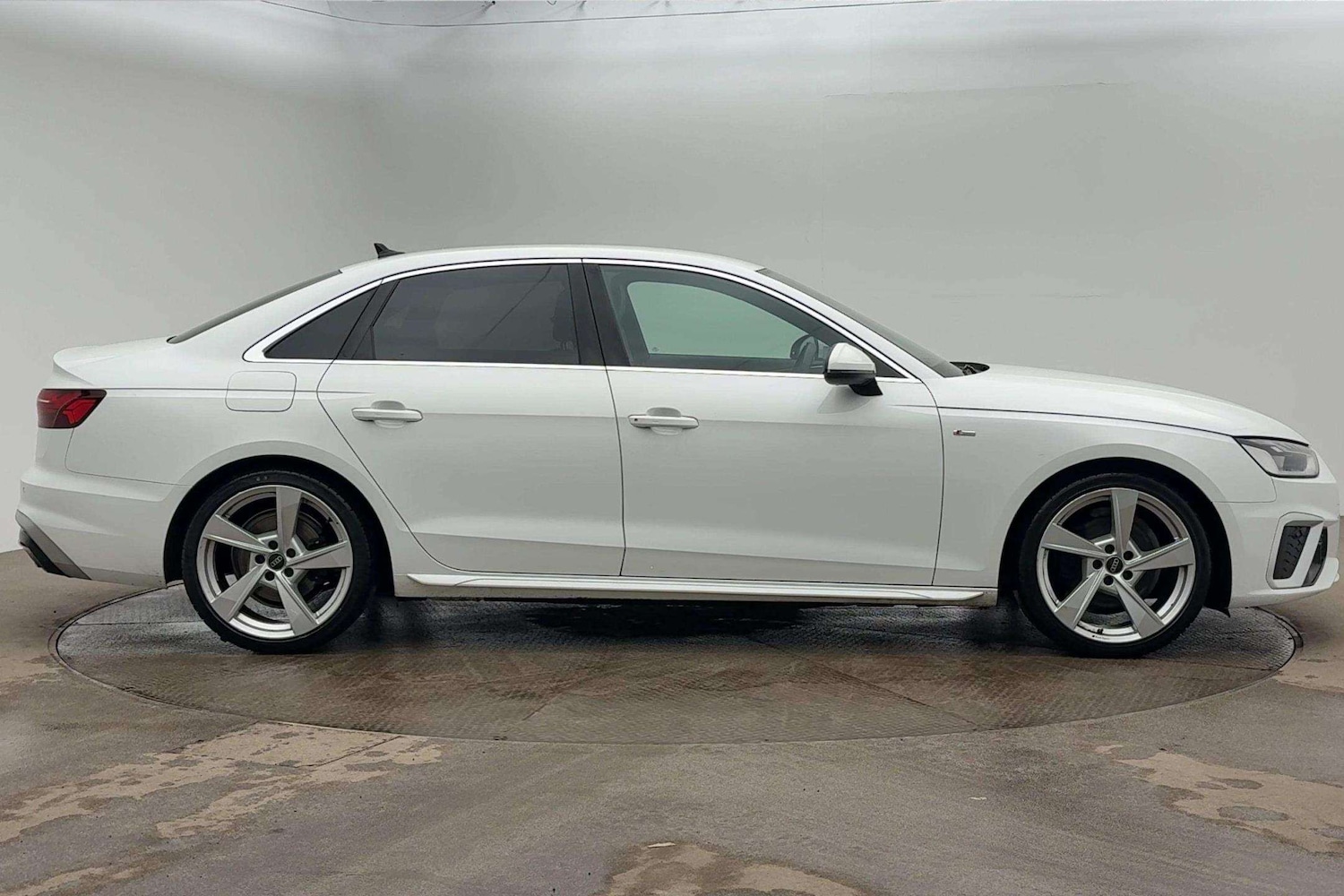 Used Audi A4 2022 for sale - 77194623: Photo 4