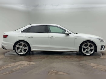 Used Audi A4 2022 for sale - 77194623: Photo