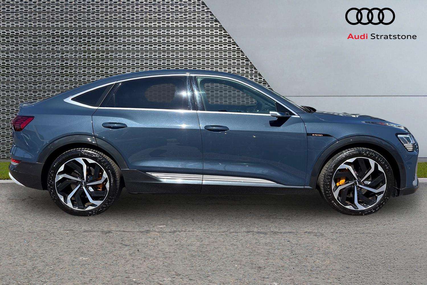 Used Audi e-tron 2020 for sale - 78161559: Photo 4