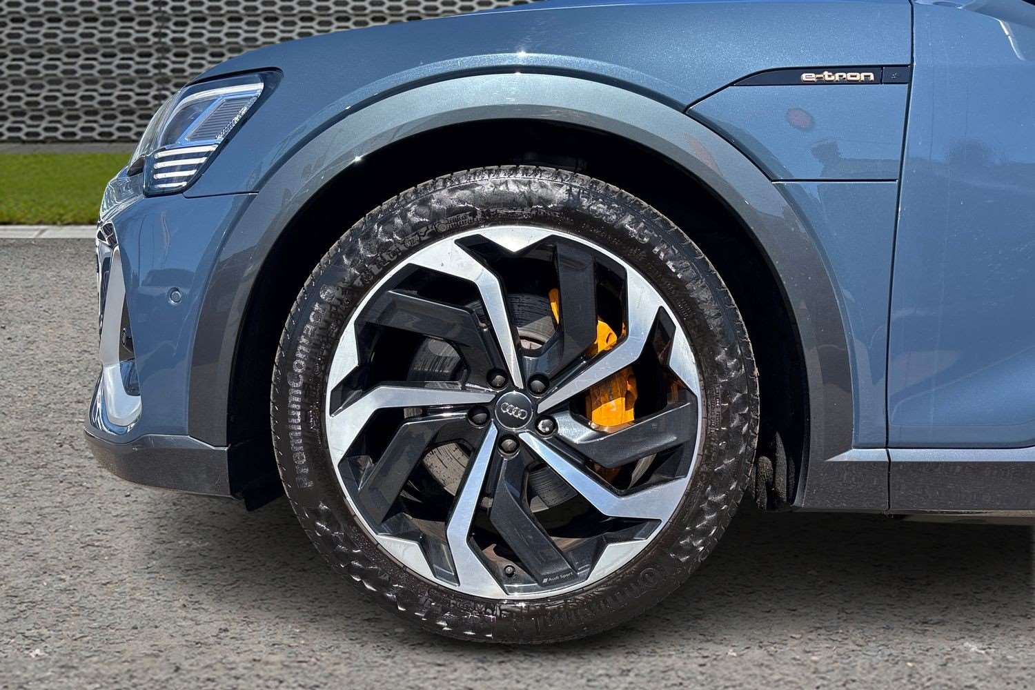 Used Audi e-tron 2020 for sale - 78161559: Photo 5