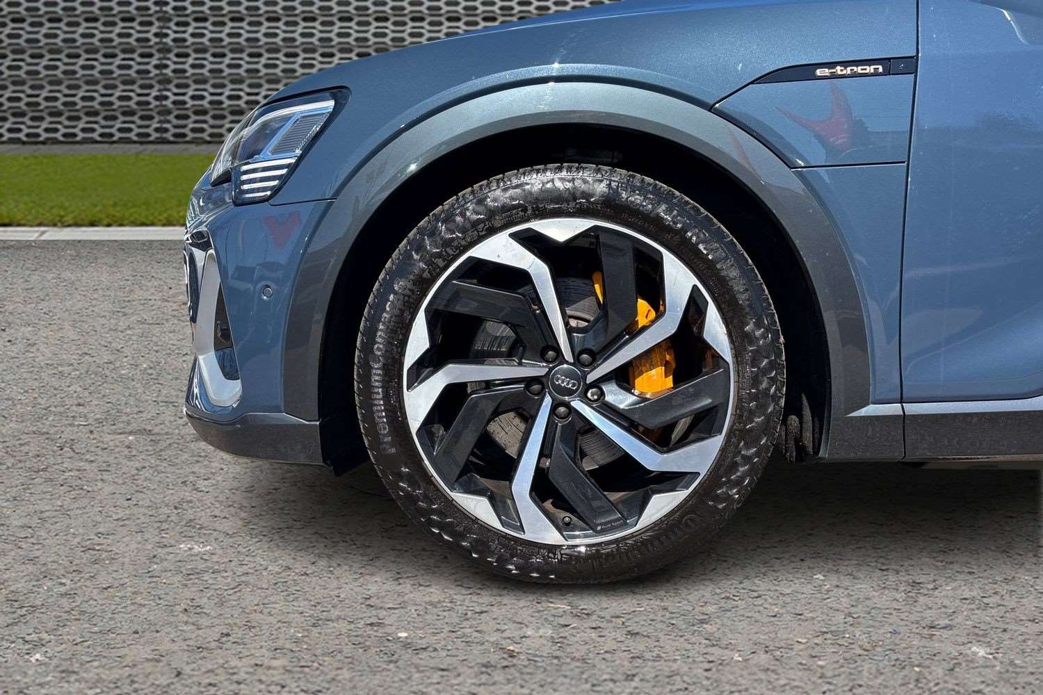 Used Audi e-tron 2020 for sale - 78161559: Photo 9