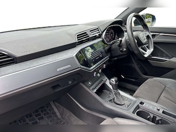 Used Audi Q3 2020 for sale - 78564421: Photo