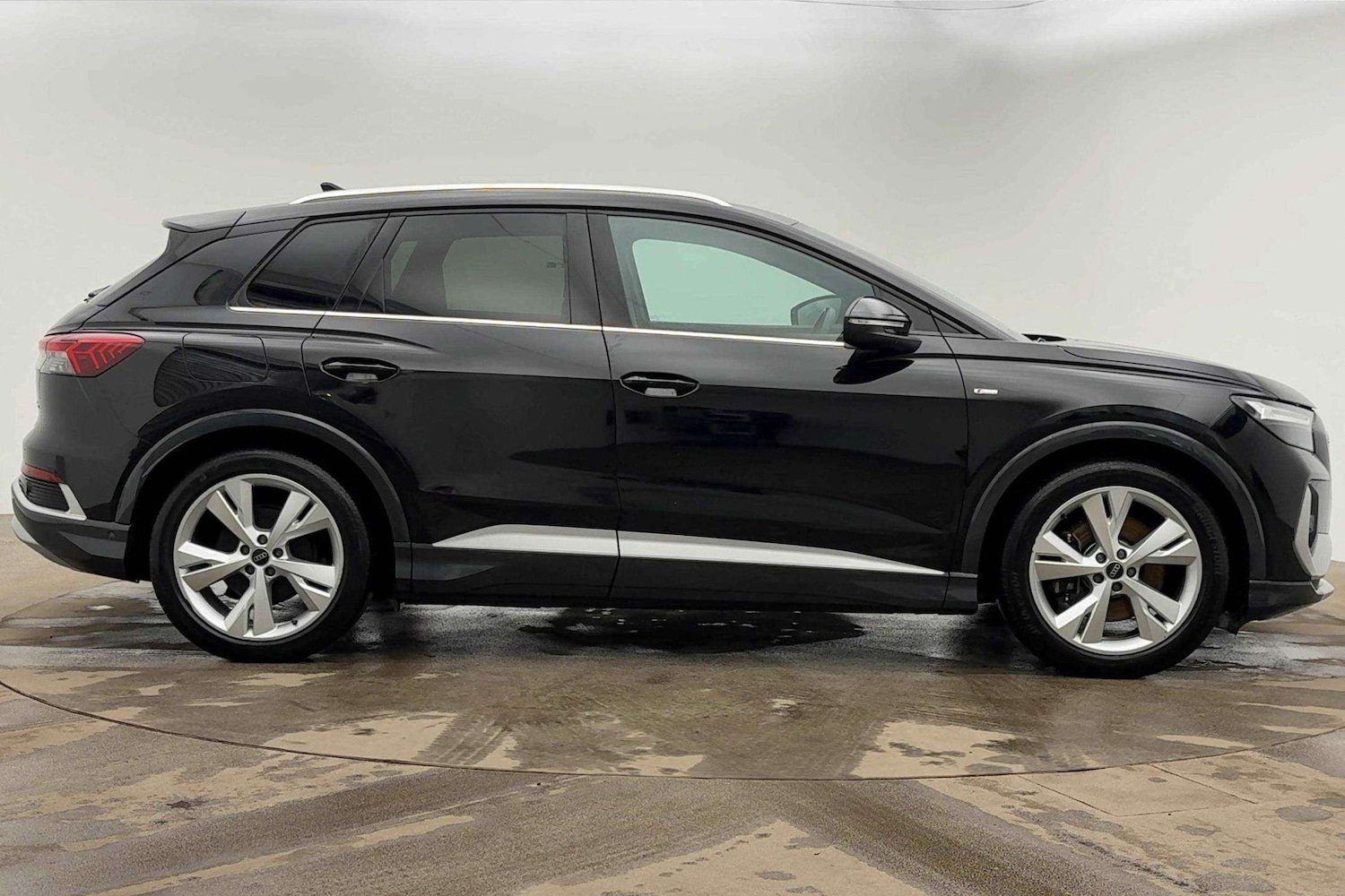 Used Audi Q4 e-tron 2022 for sale - 77158410: Photo 4