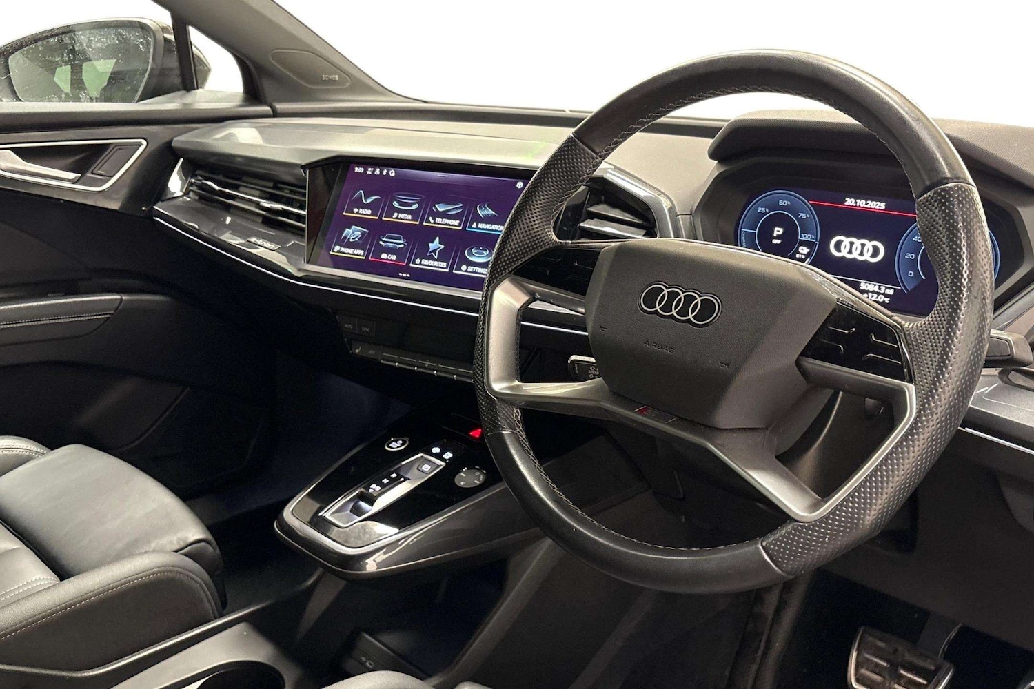 Used Audi Q4 e-tron 2022 for sale - 77158410: Photo 6