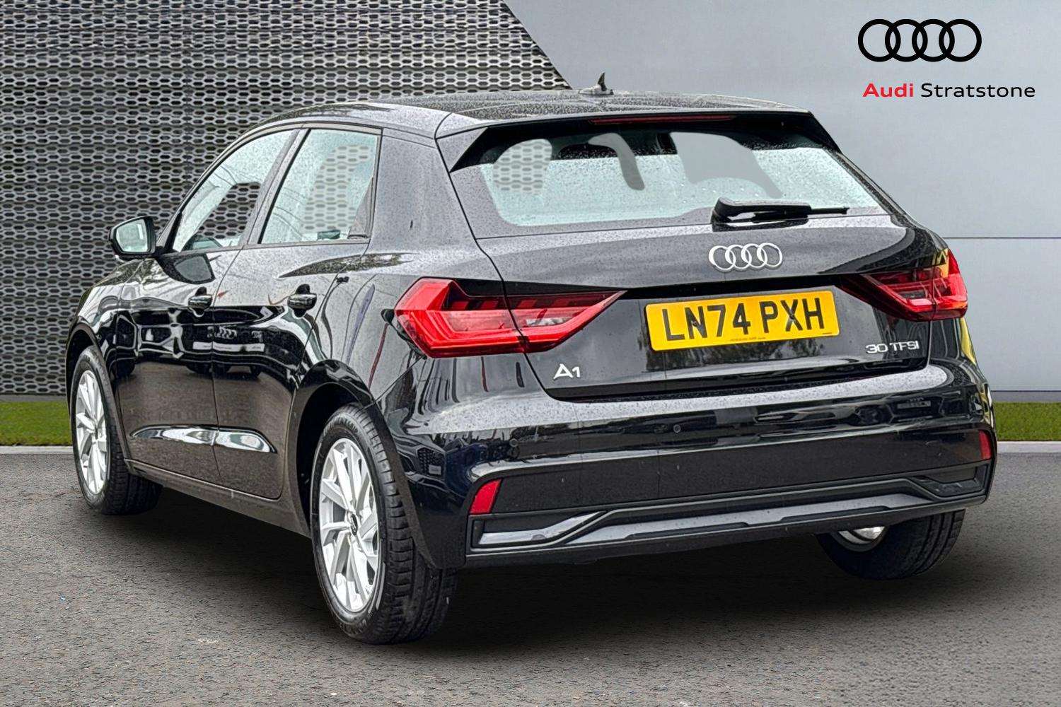 Used Audi A1 2024 for sale - 76141588: Photo 3