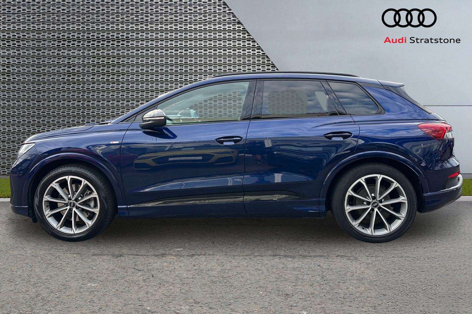 Used Audi Q4 e-tron 2021 for sale - 76488069: Photo 8