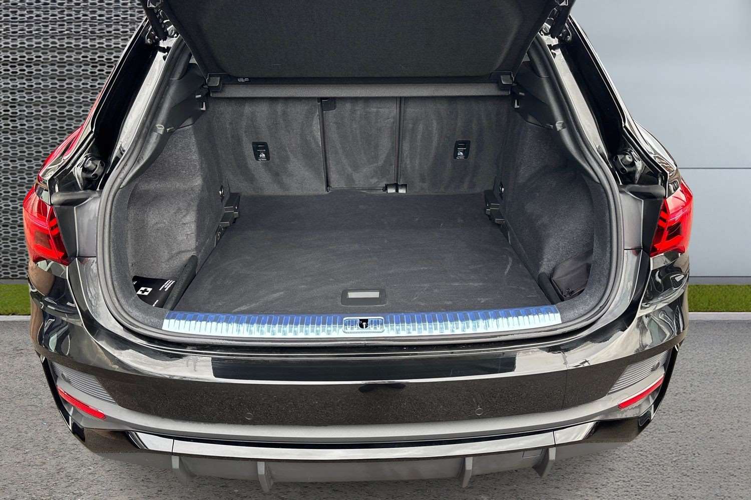 Used Audi Q3 2025 for sale - 76889877: Photo 13