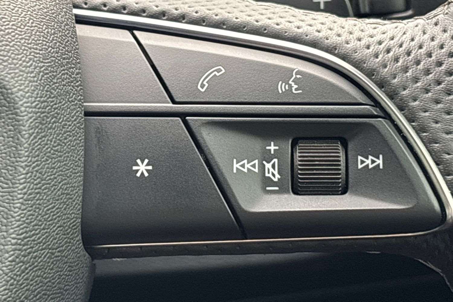 Used Audi Q3 2025 for sale - 76889877: Photo 17