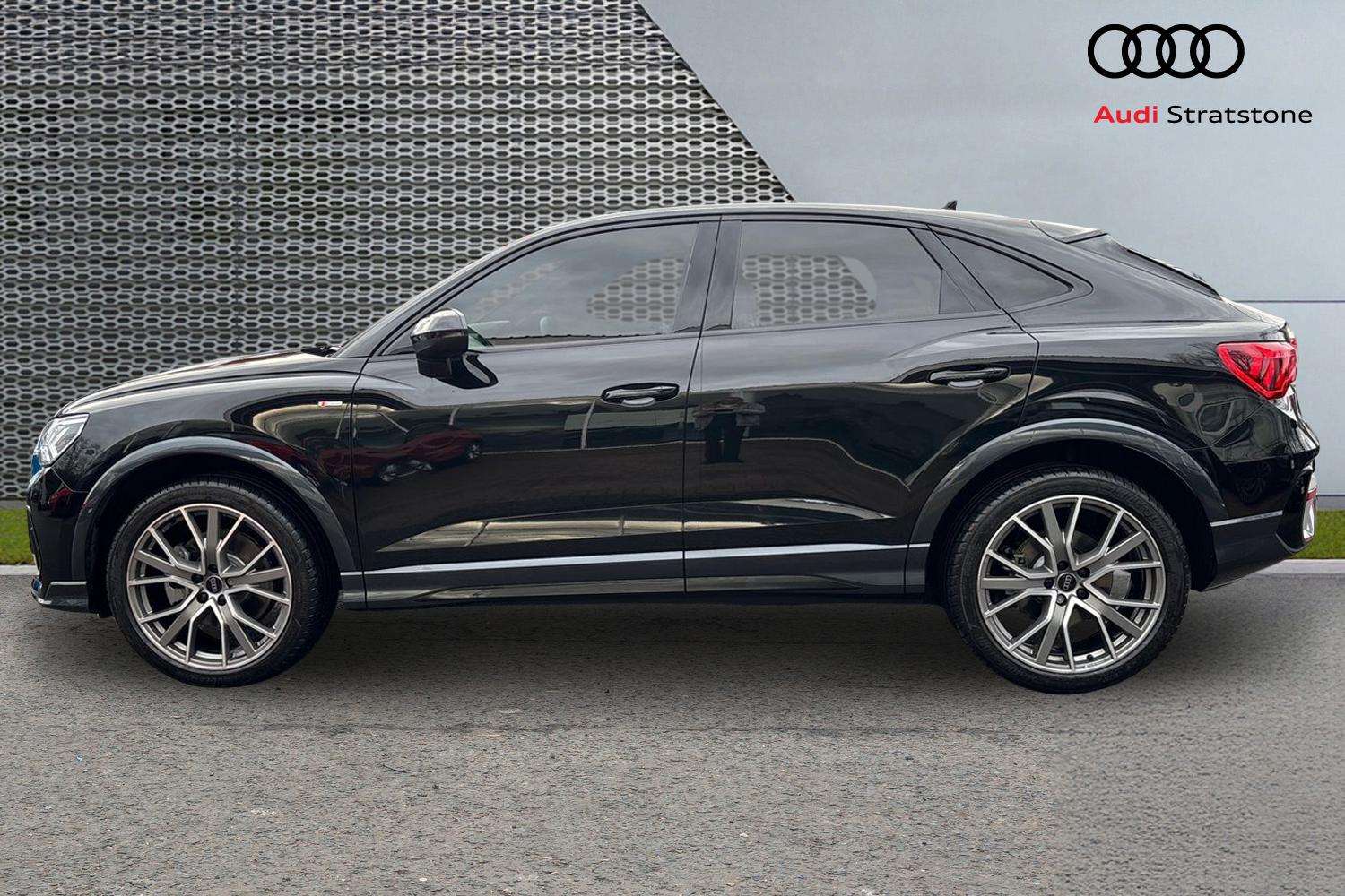 Used Audi Q3 2025 for sale - 76889877: Photo 8