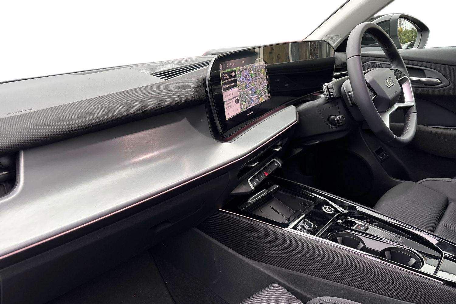 Used Audi Q3 2025 for sale - 77044066: Photo 2