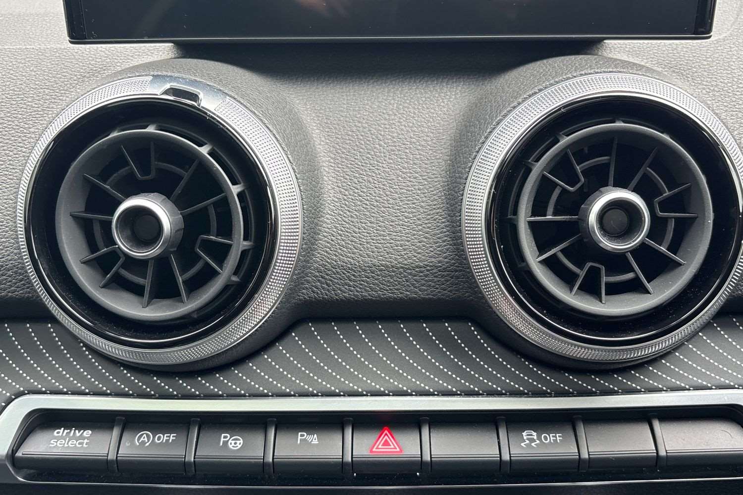 Used Audi Q2 2024 for sale - 77514465: Photo 30