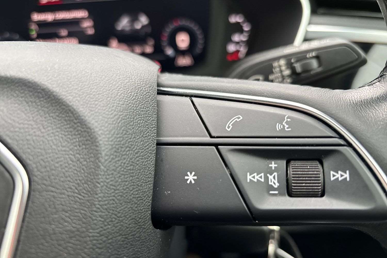 Used Audi Q3 2023 for sale - 76475757: Photo 17