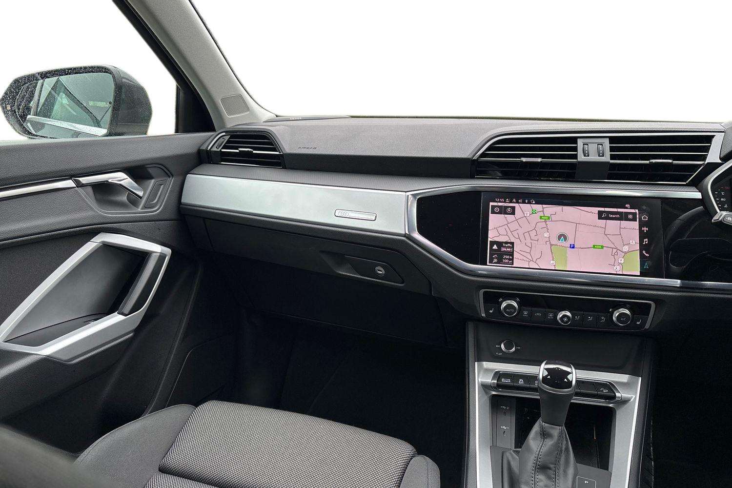 Used Audi Q3 2023 for sale - 76475757: Photo 19