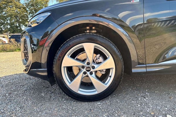 Used Audi Q5 2025 for sale - 76125693: Photo 5