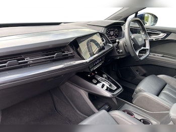 Used Audi Q4 e-tron 2021 for sale - 76016271: Photo 2