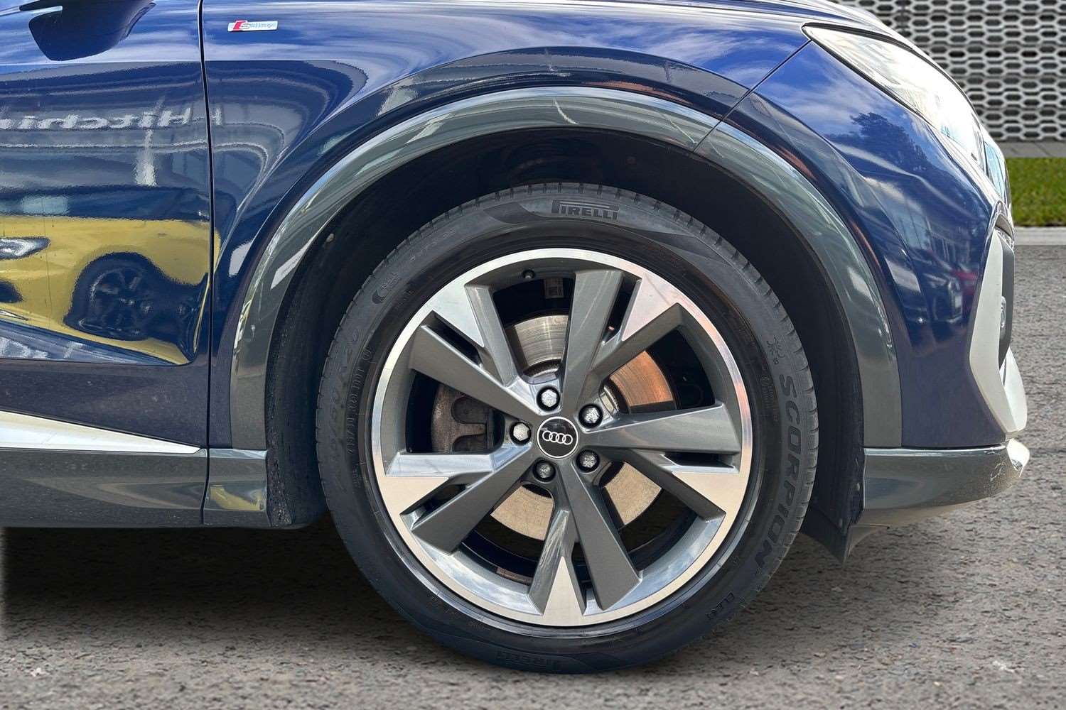 Used Audi Q4 e-tron 2021 for sale - 76016271: Photo 5